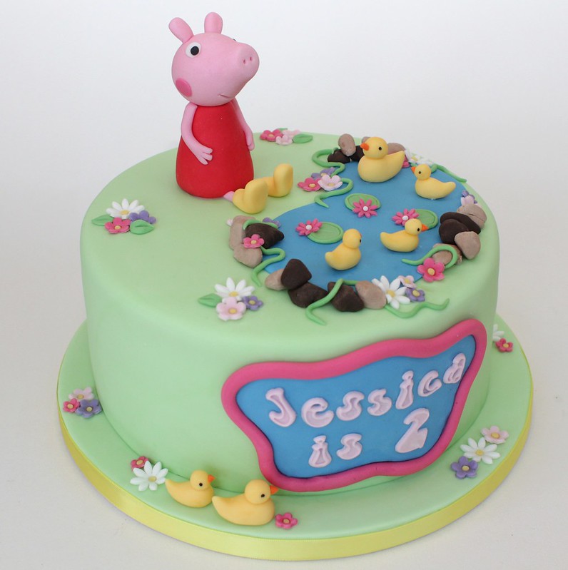 Bánh sinh nhật peppa pig dễ thương cho tuổi heo MS 2D0256 Chon Chon Bakery
