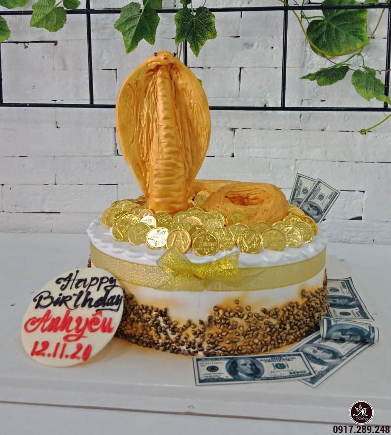 Bánh sinh nhật mặn vẽ hình 12 con giáp (Con rắn con cọp) - Happy birthday  Trí Dũng MS1148 - Bánh sinh nhật bông lan trứng muối Tp. HCM