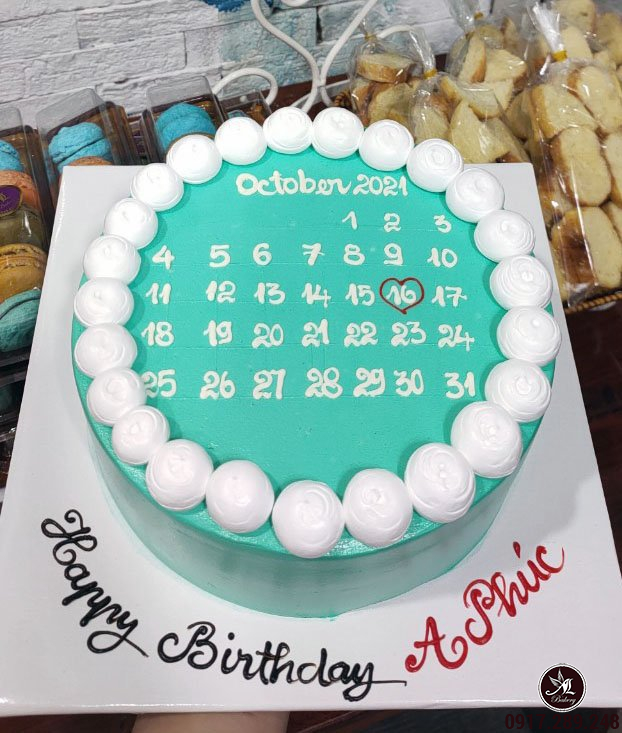 Bánh sinh nhật hai màu vẽ lịch