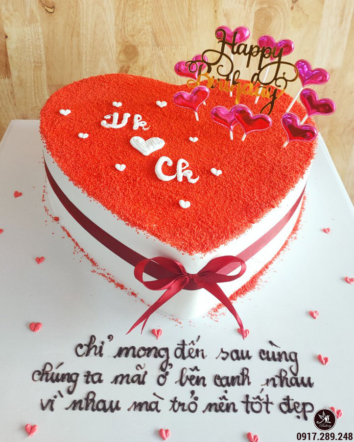 Mẫu bánh sinh nhật đẹp bánh sinh nhật đẹp màu đỏ với hương vị tuyệt vời